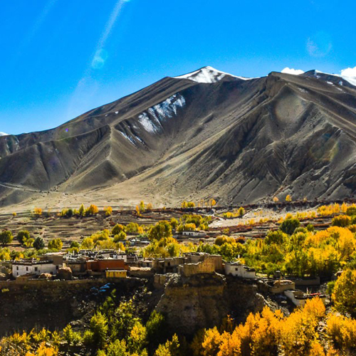 Lower Mustang Trekking